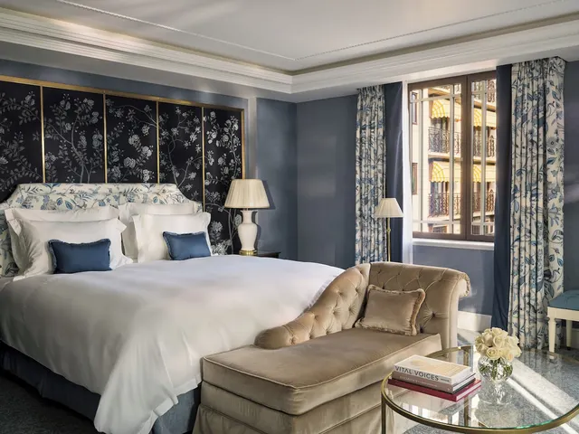 The Dorchester, photo 1