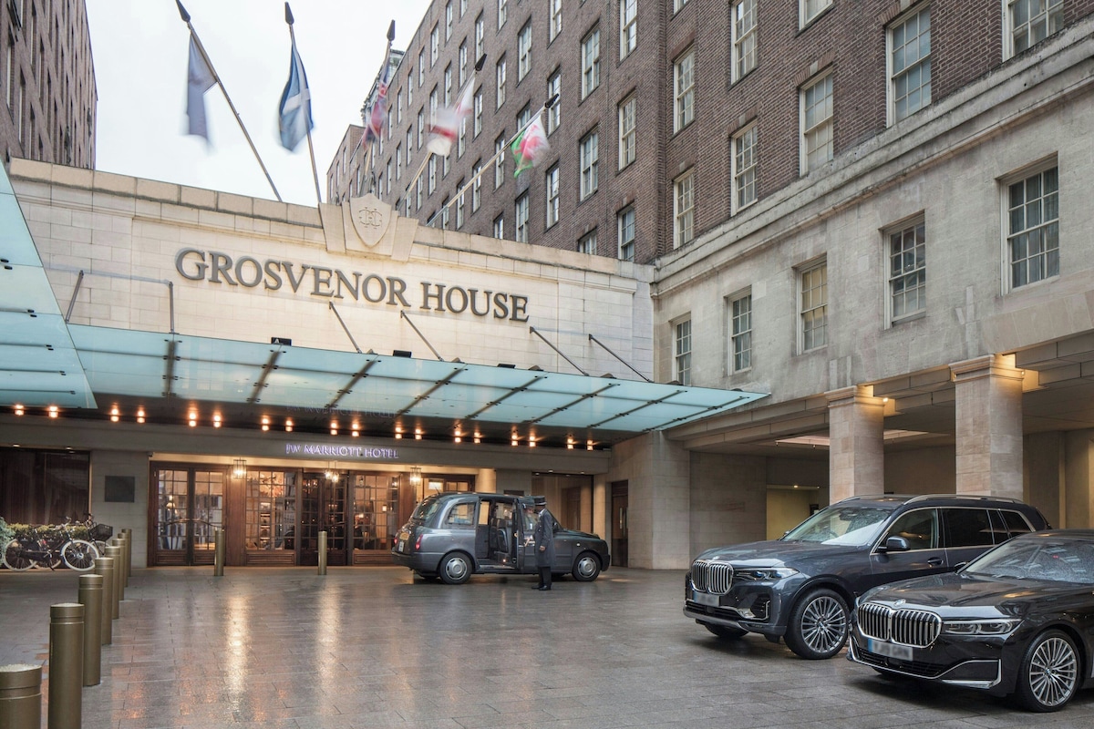 Grosvenor House hotel, photo 1