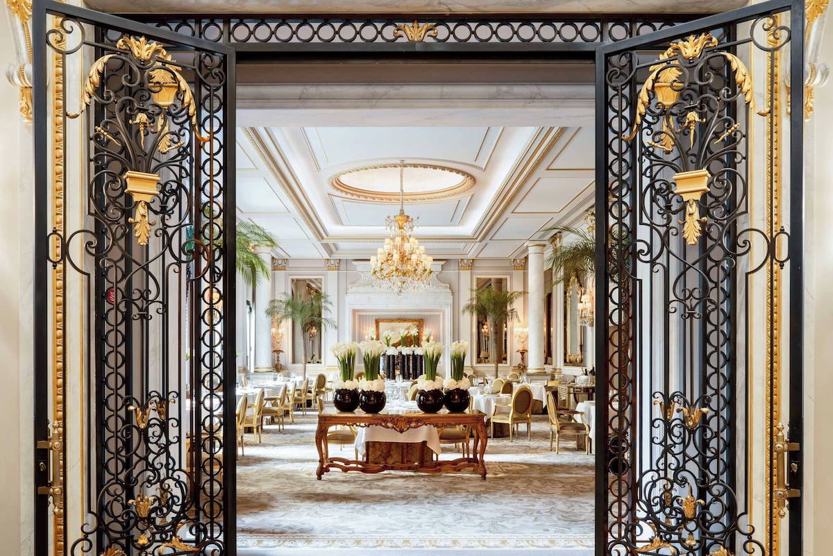 Four Seasons Hotel George V Paris, photo 3