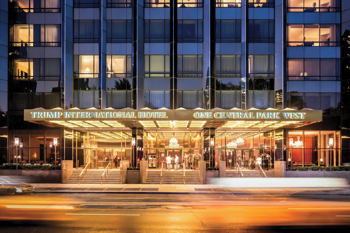 Trump International Hotel and Tower, photo 7