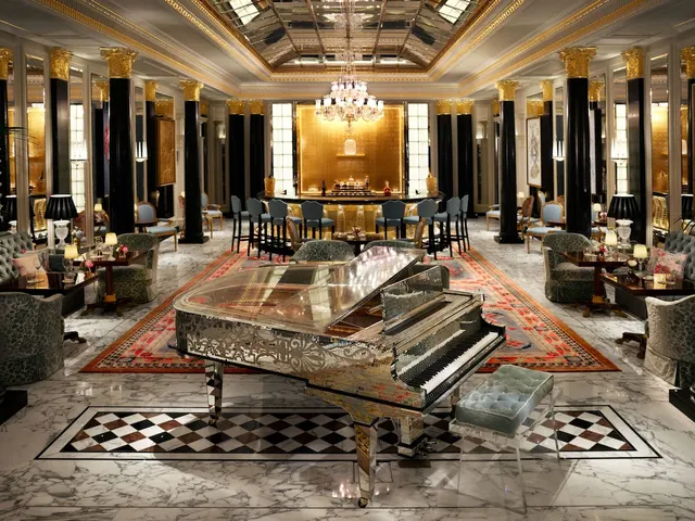 The Dorchester, photo 3