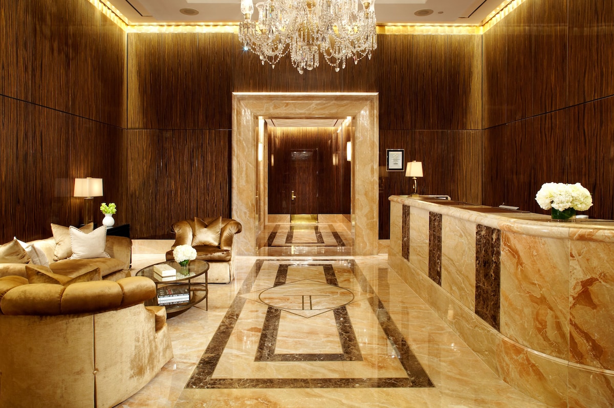 Trump International Hotel and Tower, photo 5
