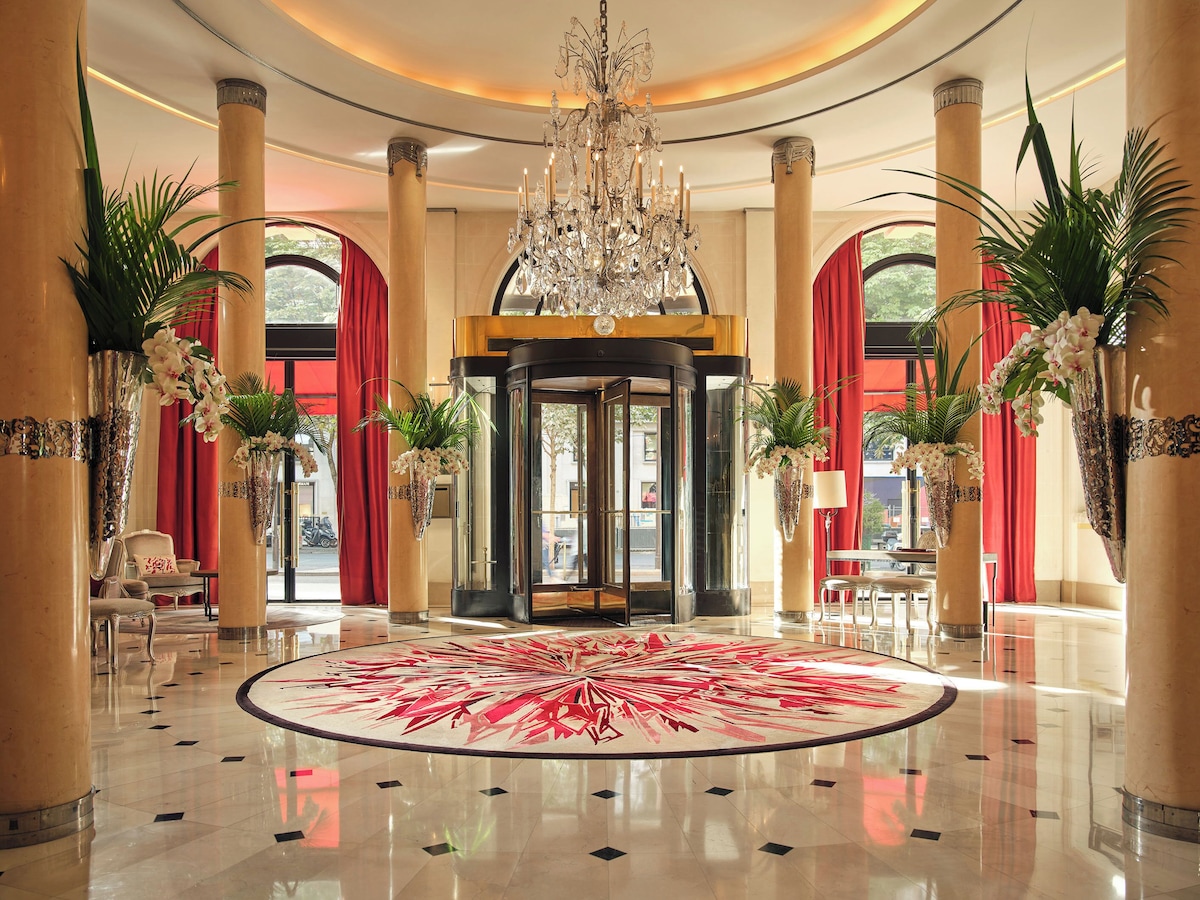 Hotel Plaza Athénée Paris, photo 5