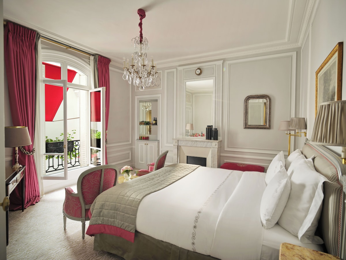 Hotel Plaza Athénée Paris, photo 8