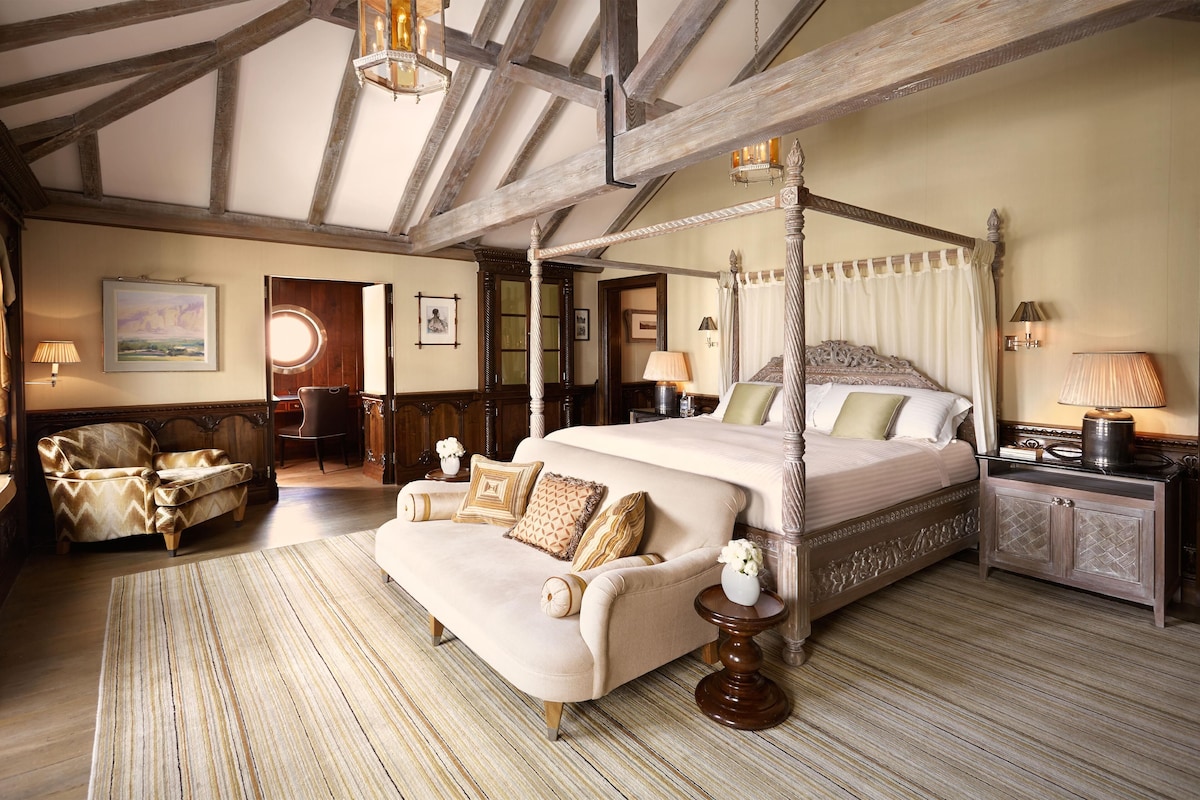 The Connaught, photo 2