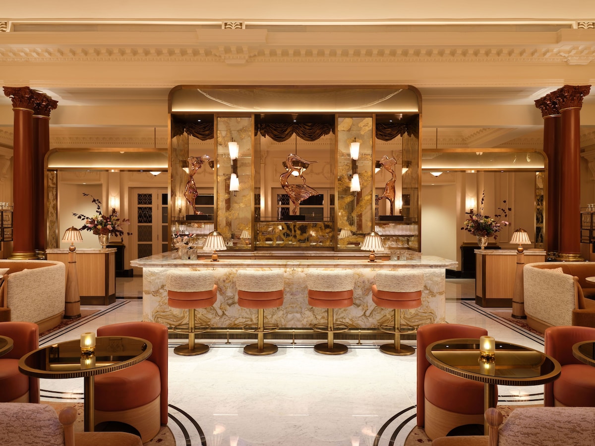 The Savoy, photo 1